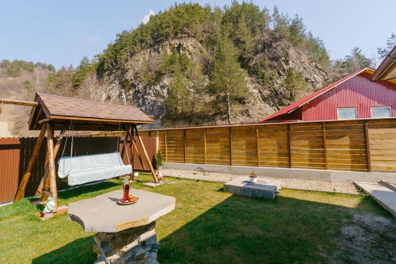 Casa Vio Guest House Nehoiu Luaran gambar