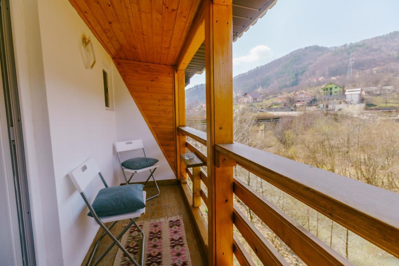 Casa Vio Guest House Nehoiu Luaran gambar