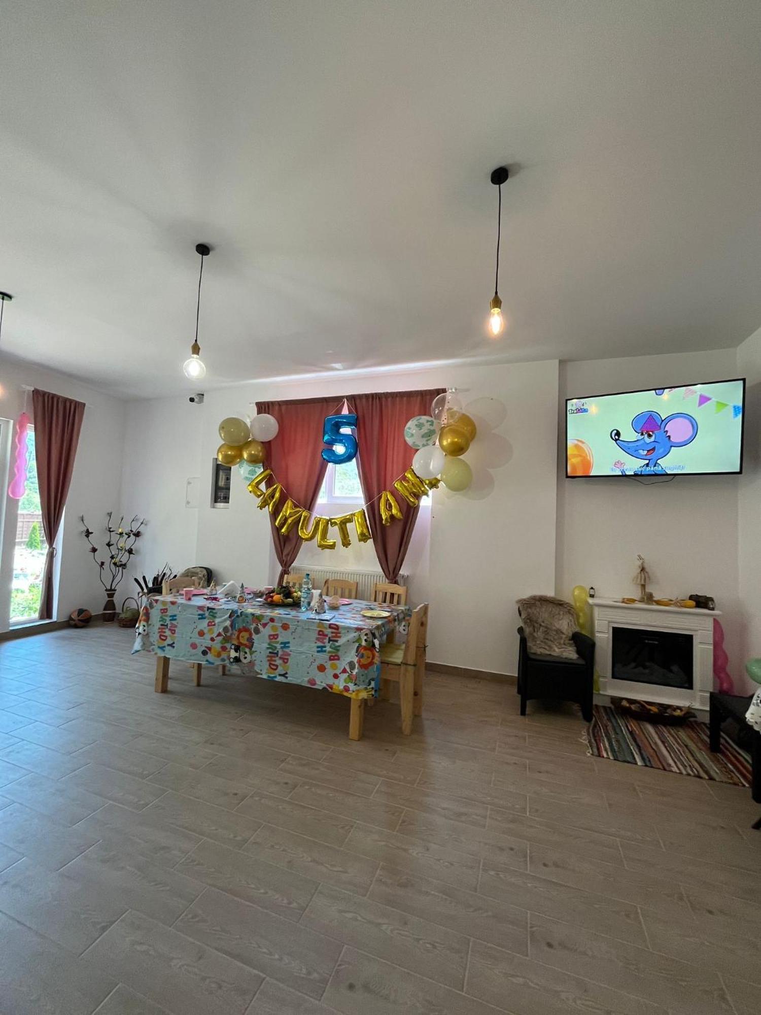 Casa Vio Guest House Nehoiu Luaran gambar